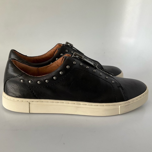 Frye & Co Women Black Leather Studded Victoria Zip Sneaker NIB - Picture 9 of 14